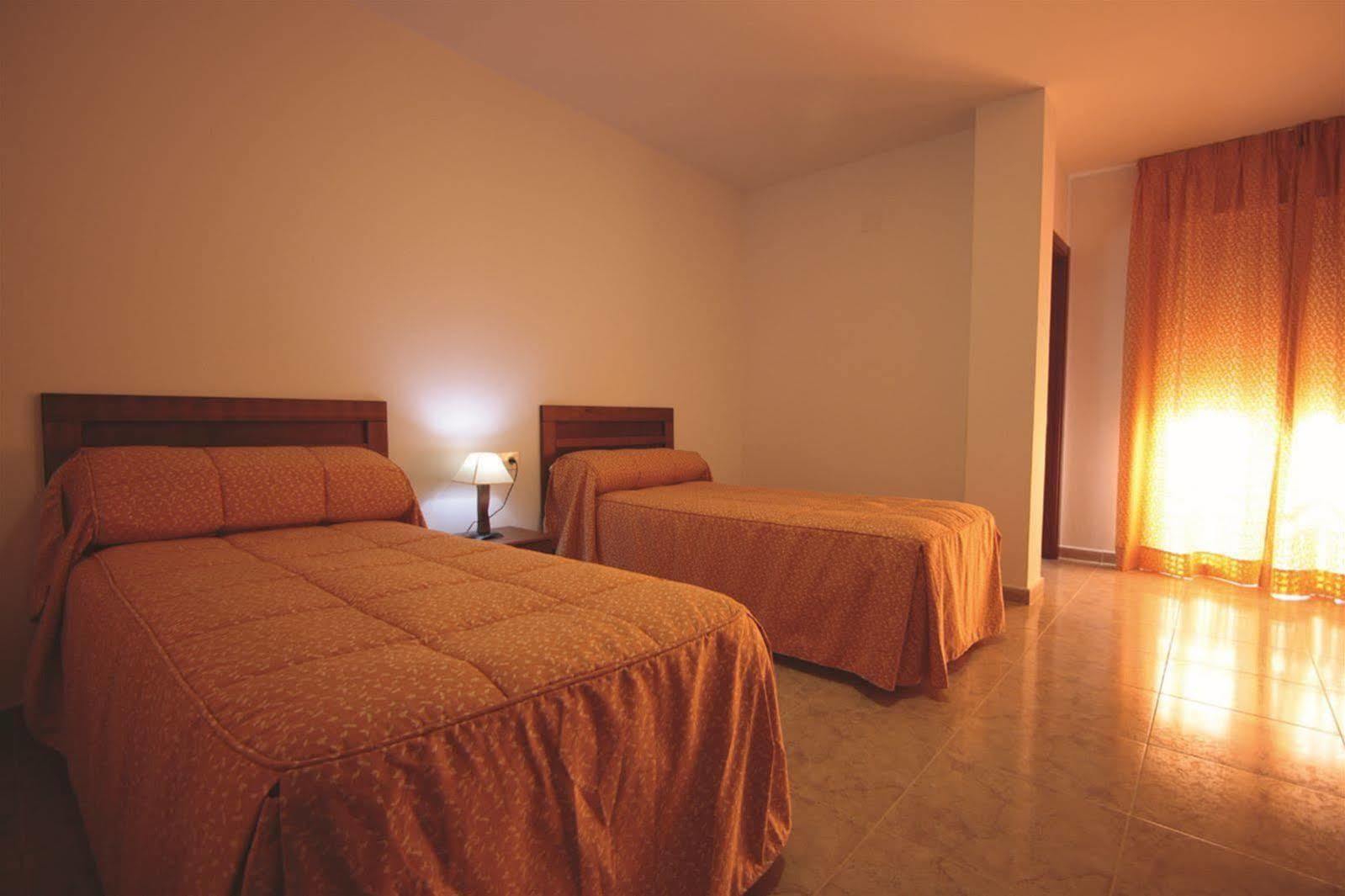 Hotel Balneario Fuentes Del Trampal Carmonita Esterno foto